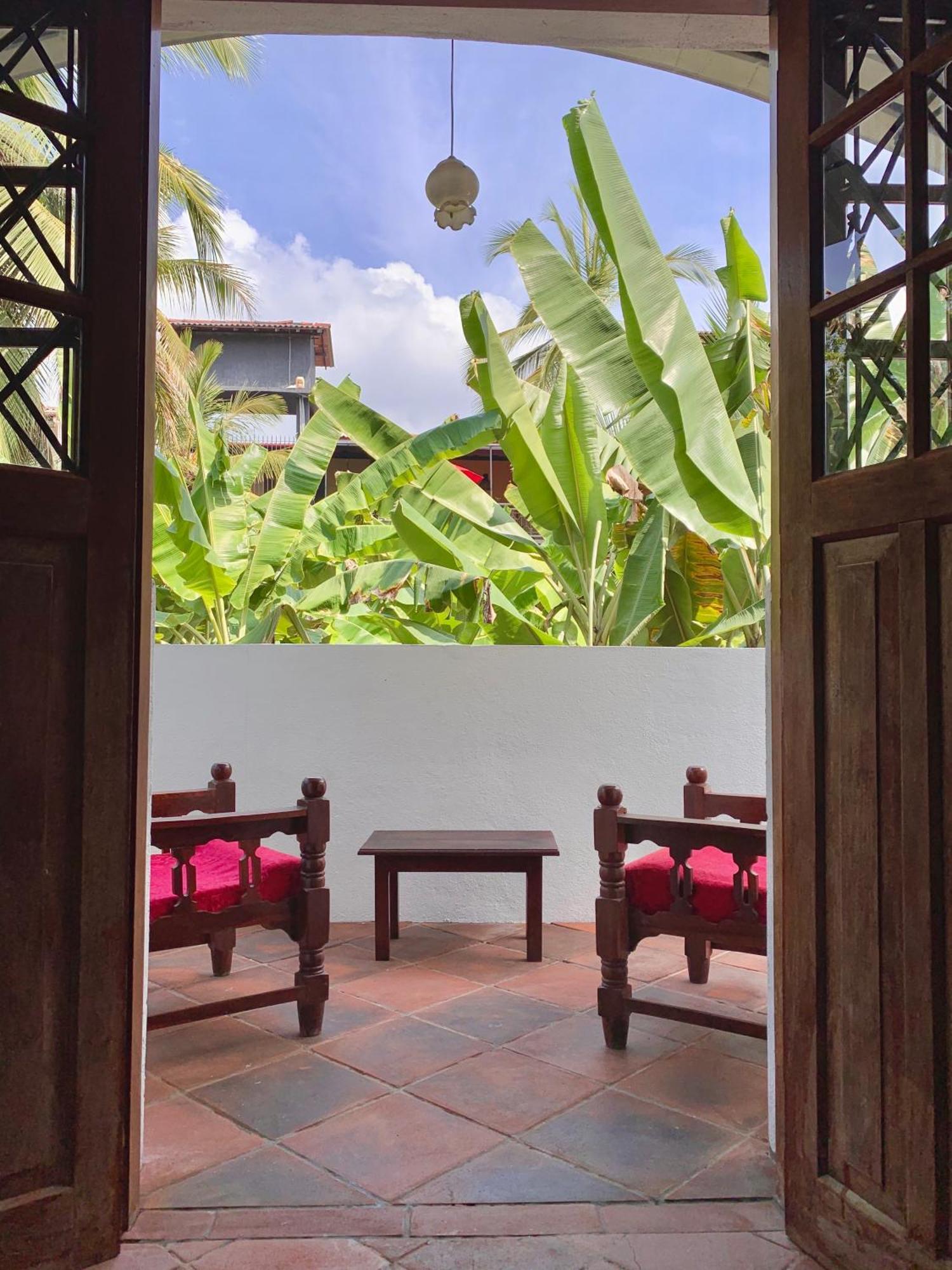 Blue Swan Inn Unawatuna Kültér fotó